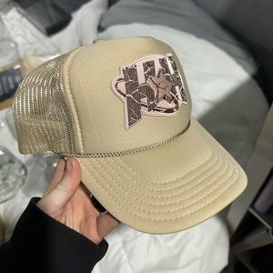 Brand new adjustable trucker hat